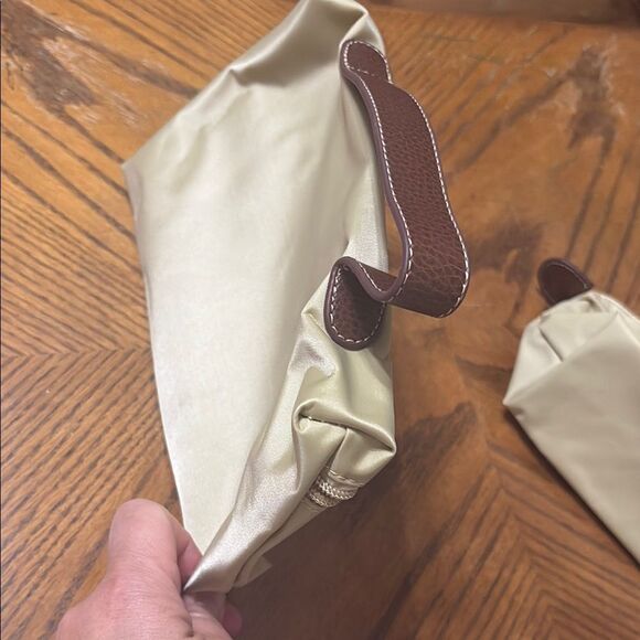 VTG Longchamp Cream and Brown Cosmetic Bag Set with Leather Accents - Picture 7 of 8